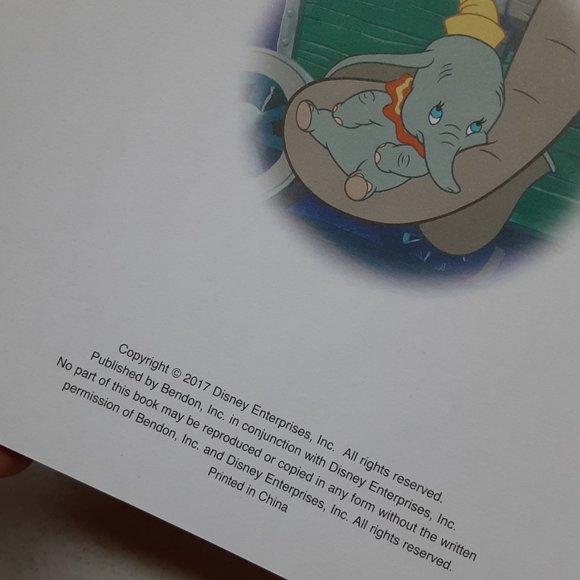 2017 Disney Dumbo Hardcover Bendon Childrens Book Disney Enterprises Inc. - Picture 3 of 4